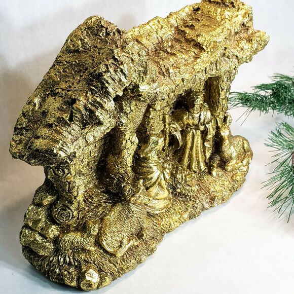 Gold Nativity Manger Stable Scene Figurine Wall hanging Vintage Christmas Avon?? - Picture 3 of 10